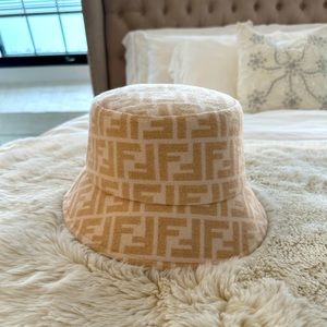 FENDI bucket hat